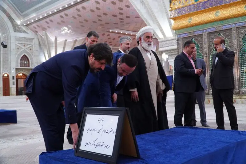 دیدار دبیر شورای عالی مناطق آزاد با آیت الله سید حسن خمینی