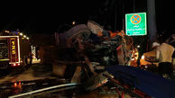6 کشته در تصادف هولناک 3 خودرو در جاده پارسیان / 2 دختربچه در دم جان باختند