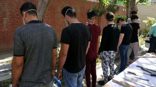 12 گنده لات همدیگر را دریدند / آنها در اینستاگرام کل کل می کردند + فیلم گفتگوی اختصاصی