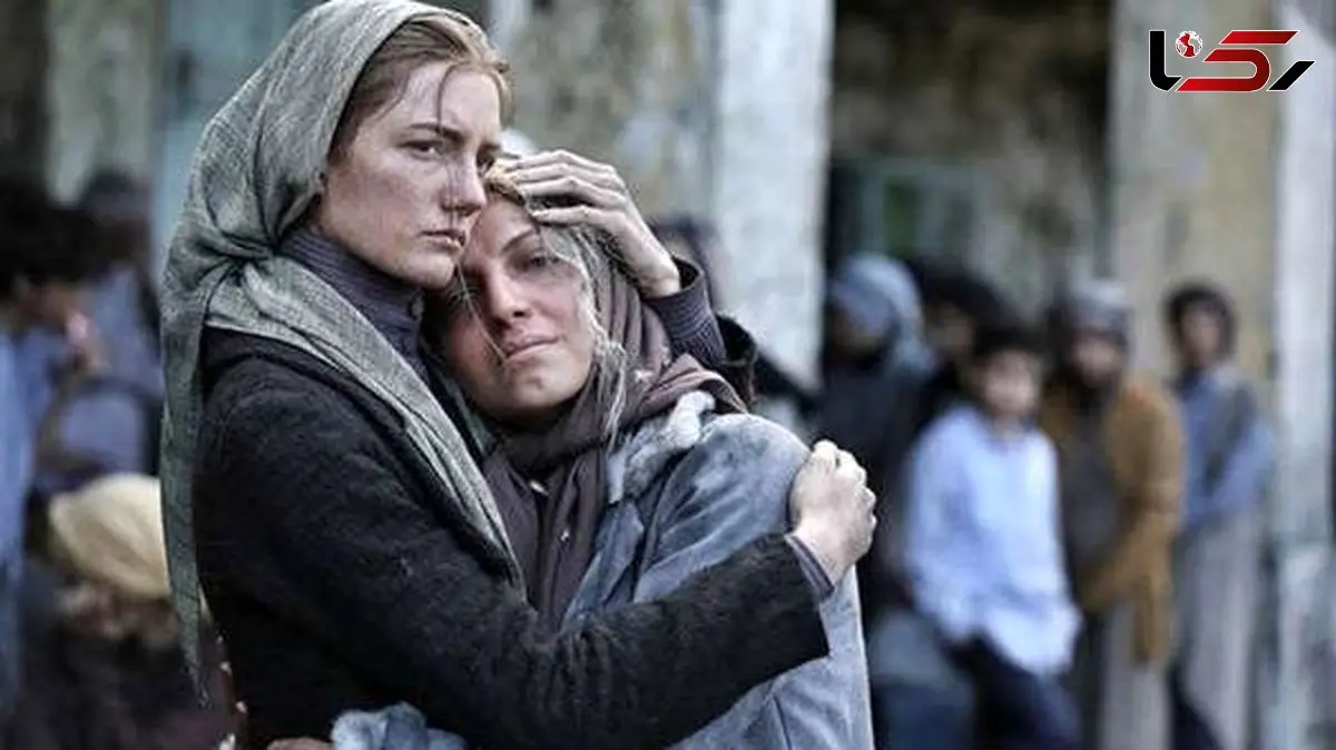 استایل بحث‌برانگیز آیدا ماهیانی، ستاره سریال خاتون، در مراسم رونمایی کتاب پیمان معادی / کژوال افراطی یا شلخته هنری؟ / دیسکاور