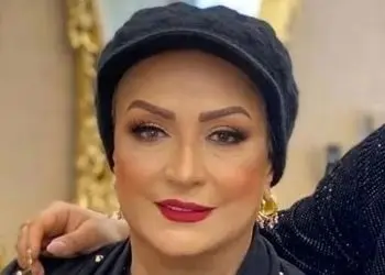 فیلم/ خاطره خنده دار مریم امیرجلالی: مهران رجبی تو یه فیلمی زن پوش شده بود اصرار داشت شبیه من شده گفتم آقای رجبی نیمرخ وایسا ببینیم دماغ کی بزرگتره، آخه تو کجا من کجا / خسته نشدی انقدر فیلم بازی کردی؟