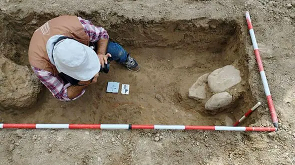 تپه کفشگیری گرگان رازهای جدیدی را فاش کرد /  کشف کوره سفال‌پزی و بقایای معماری