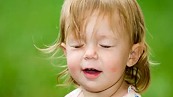 آیا می‌دانید با چه سرعتی پلک می‌زنید؟ + اینفوگرافی