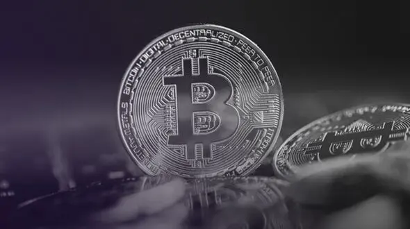 نظر کارشناسان درباره آینده قیمت بیت کوین 