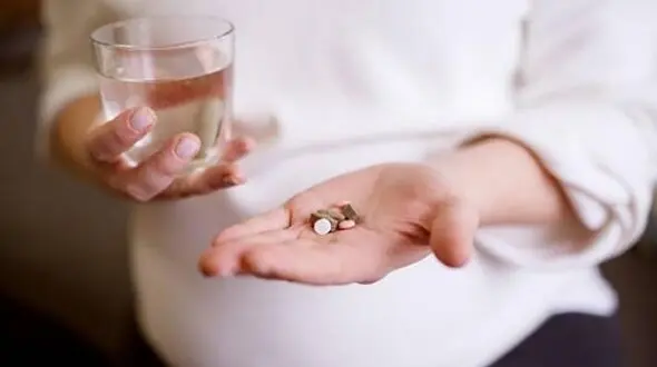 چه داروهایی را نباید با ایبوپروفن خورد؟ 