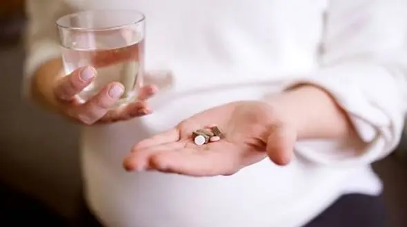 چه داروهایی را نباید با ایبوپروفن خورد؟ 