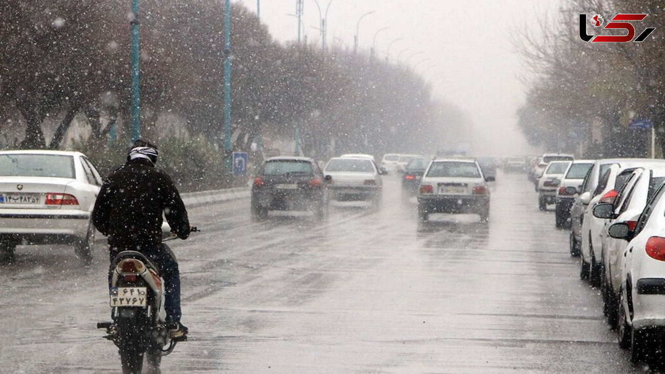بارش برف در ارتفاعات کردستان وبرودت هوا جاده ها را لغزنده کرده است