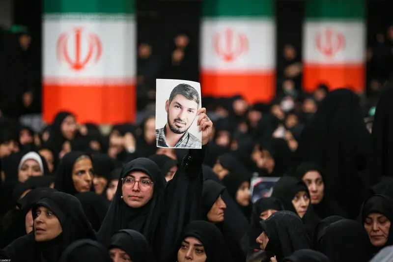 رهبر انقلاب حضرت آیت الله خامنه ای در مراسم بزرگداشت شهدای جنگ تحمیلی اخیر 7-5-1404