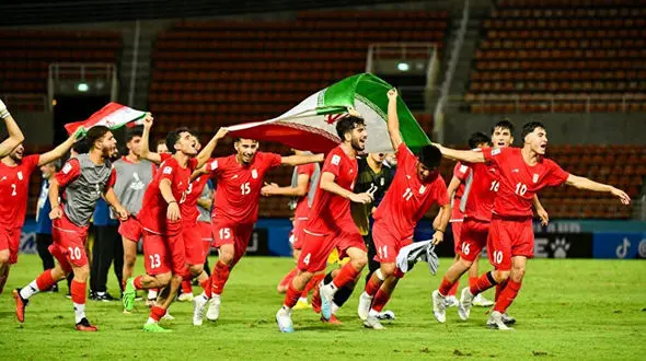 عکس لو رفته از تفریح لاکچری دو فوتبالیست معروف در دبی +عکس