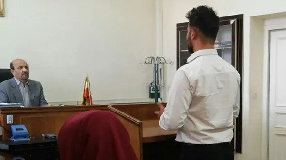 آرمان با شکایت یک زن بیوه به دادگاه تهران رفت / وقتی از شوهر سومش طلاق گرفت به پیشنهاد ارتباط داد+ عکس