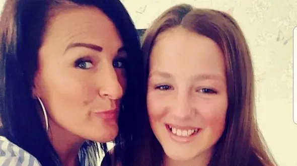 دختر 12 ساله وقتی به اتاق خواب مادر مستش رفت با صحنه چندش آور روبرو شد+ عکس