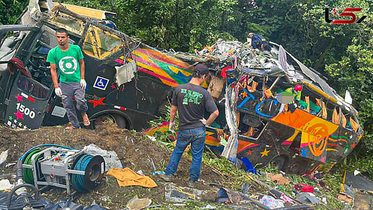 19 کشته در واژگونی اتوبوس برزیل + عکس