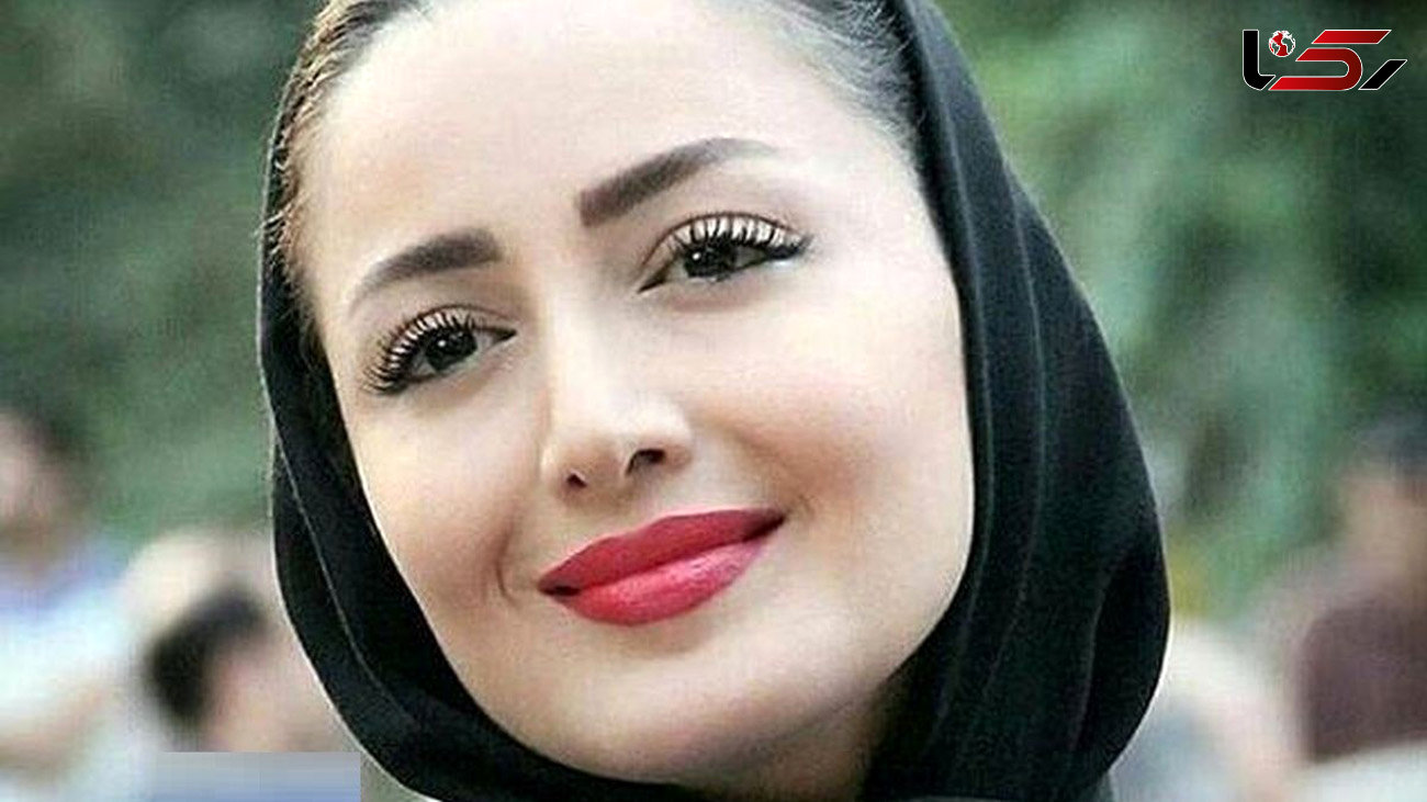 فیلم لحظه رژلب زدن شیلا خداداد کنار بچه های بانمکش ! 