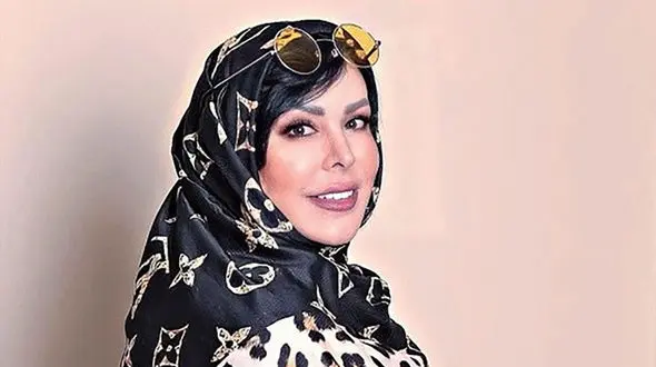 شباهت عجیب فلور نظری به فرح پهلوی در سن 50 سالگی +عکس