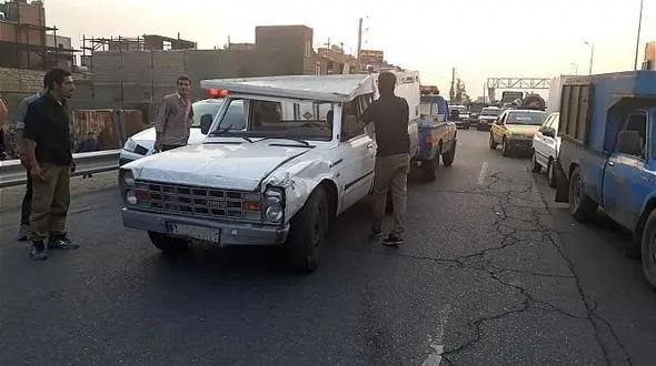 واژگونی نیسان وانت در کمربندی پایتخت + عکس 