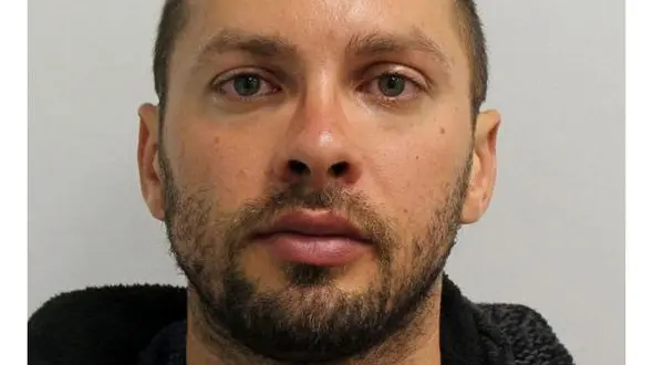 تجاوز مرد زن نما به 4 مرد هوسباز !+عکس