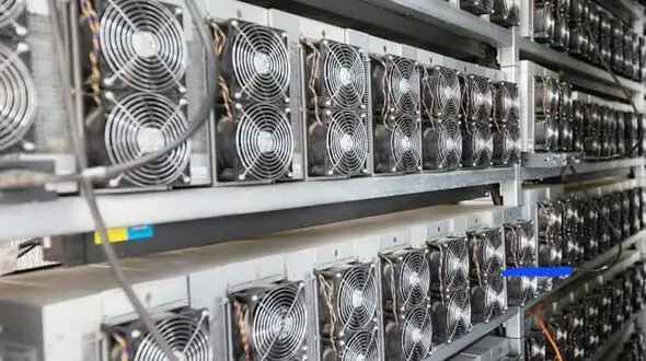 کشف فارم استخراج رمزارز در انبار متروک یک کارخانه در خفا