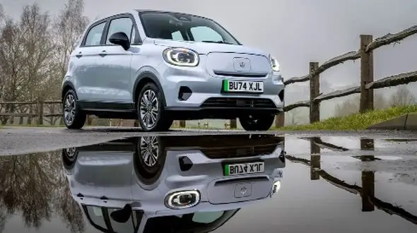 جنگ کوچکترین خودروها: انتخاب بین جک E30X و لیپ T03 در ایران