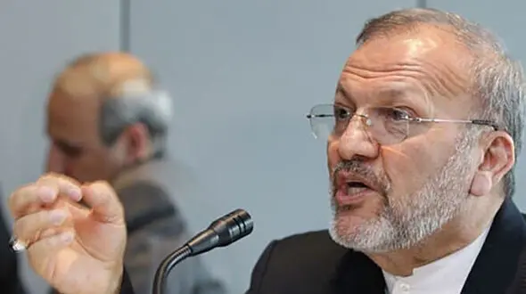 نامه فرماندهان سپاه به رهبری برای حضور رئیسی در انتخابات ۱۴۰۰!
