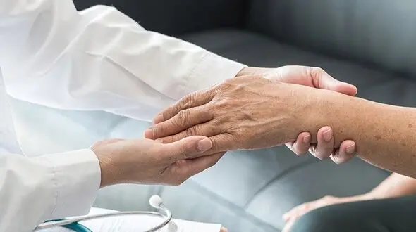  30 درصد افراد بالای 50 سال در ایران به آرتروز مبتلا هستند 