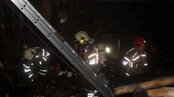 آتش سوزی هولناک در خیابان فلسطین / بامداد امروز رخ داد + عکس و فیلم