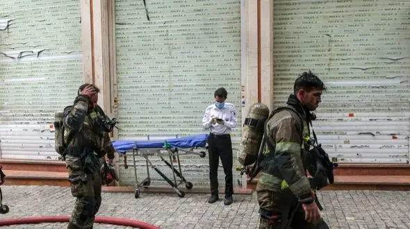 نجات جان ۷ شهروند از حادثه آتش سوزی پاساژ اهواز