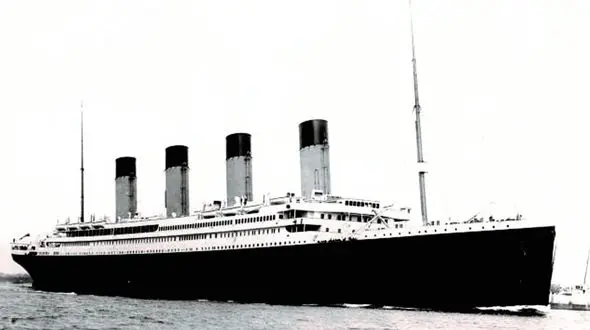 بازمانده تایتانیک که مشهور شد + عکس