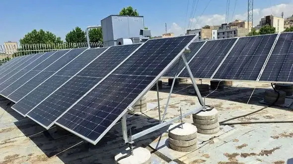 بی توجهی شهرداری ها مانع گسترش انرژی خورشیدی در شهرها می‌شود /فقط با ۵۰۰ میلیون تومان، ساختمان‌ها میتوانند برق تولید و مازادش را هم می‌فروشند/ باید پایان‌کار ساختمانی بدون پنل خورشیدی صادر نشود
