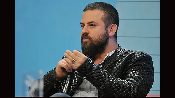 هومن سیدی : همه مردم دوست دارند مثل پیمان شجاع و صادق باشند و در عین حال دوست دارند نباشند!