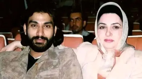 فیلم آواز زیبای ناصر عبداللهی که برای همسرش  / چشم تو چشم آهنگ را به او تقدیم کرد 