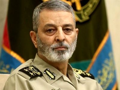 عکس سفر در زمان /  «عکس یادگاری سرلشکر موسوی در کنار سرلشکر سلامی»