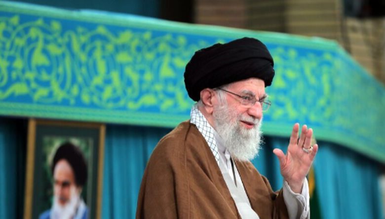 رهبری انقلاب: بمب هسته‌ای نداریم و نخواهیم داشت /ذاکره با دولت آمریکا هیچ کمکی به منافع ملی ما نمی‌کند