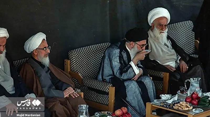  عکس‌های دیده‌نشده از حضرت آیت الله خامنه ای رهبر شهید انقلاب 