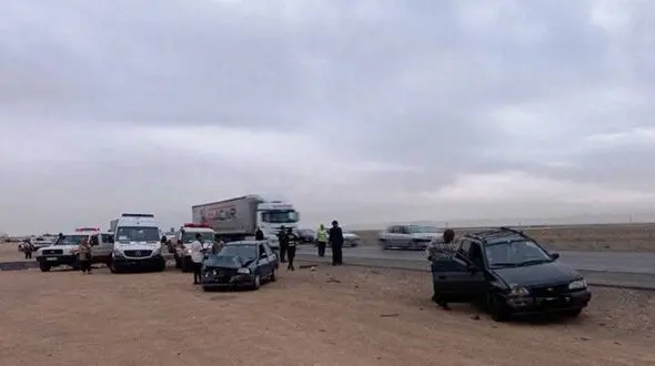 تصادف وحشتناک ۳۰ خودرو در آزادراه زنجان-تبریز؛ ۲۱ نفر زخمی شدند!