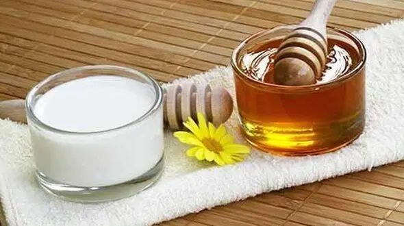 روغنی طبیعی برای روشن کردن تیرگی آرنج