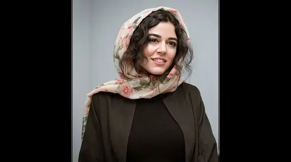 نگاه متعجب ماهور الوند و سگ باوفایش