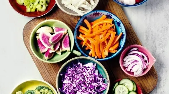 کالری منفی چیست؟/معرفی غذاهای دارای کالری منفی