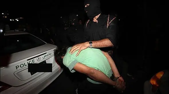 بازداشت مرد مسلح در خرمدشت / همه از این مواد فروش وحشت داشتند