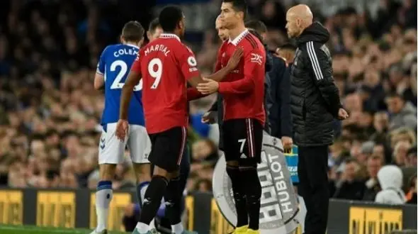 خبر خوب برای منچستریونایتد/ بازگشت مهاجم محبوب به تمرینات