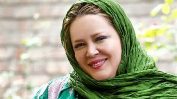 هدیه ارزشمند شب یلدایی بهاره رهنما به خانواده 3 زندانی 