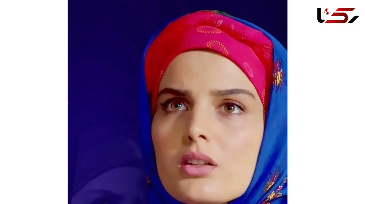 نگاهی به چهره ساده و بدون آرایش غزاله اکرمی در اتاق گریم سریال «سوجان» / زیبایی دو چندان خانم بازیگر در واقعیت!