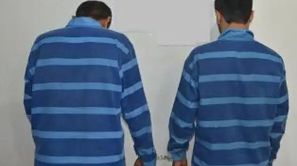 فیلمی عجیب از شگرد تازه دزدان مترو / آنها دستفروش های فریبکار بودند +عکس و فیلم