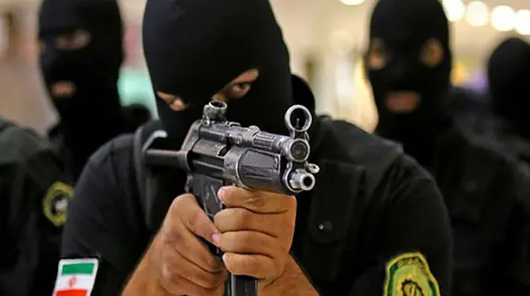 گفتگوی با گروگان های مخوف ترین گروگانگیری تبریز / عروس: پلیس نبود قتل عام می شد