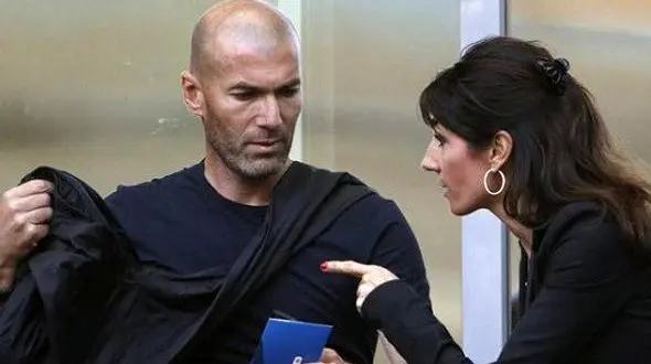 ماجرای جالب ازدواج زیدان و همسرش / من شیفته دین زیدان شدم + عکس