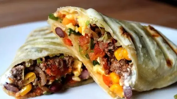 طرز تهیه بوریتو گوشت مکزیکی