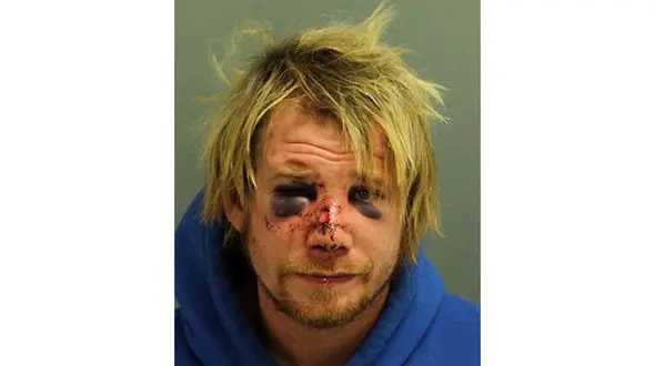 آخر و عاقبت به زور وارد شدن به خانه یک دختر+عکس