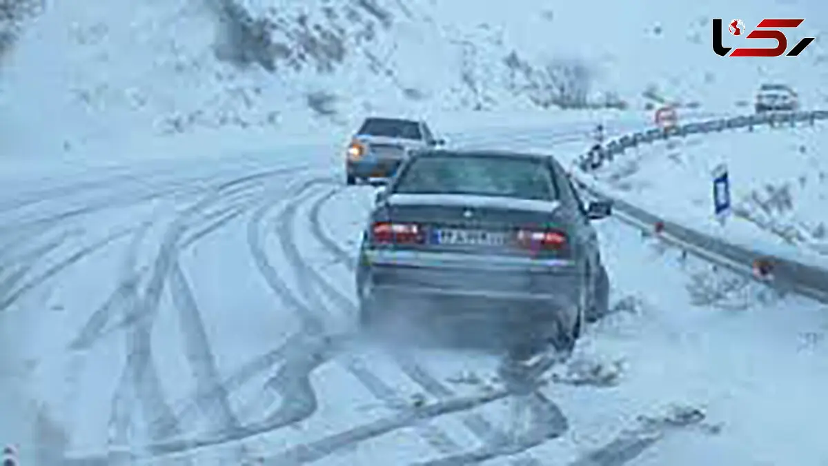 ببینید / زمین‌گر شدن خودروها در کولاک و برف + فیلم