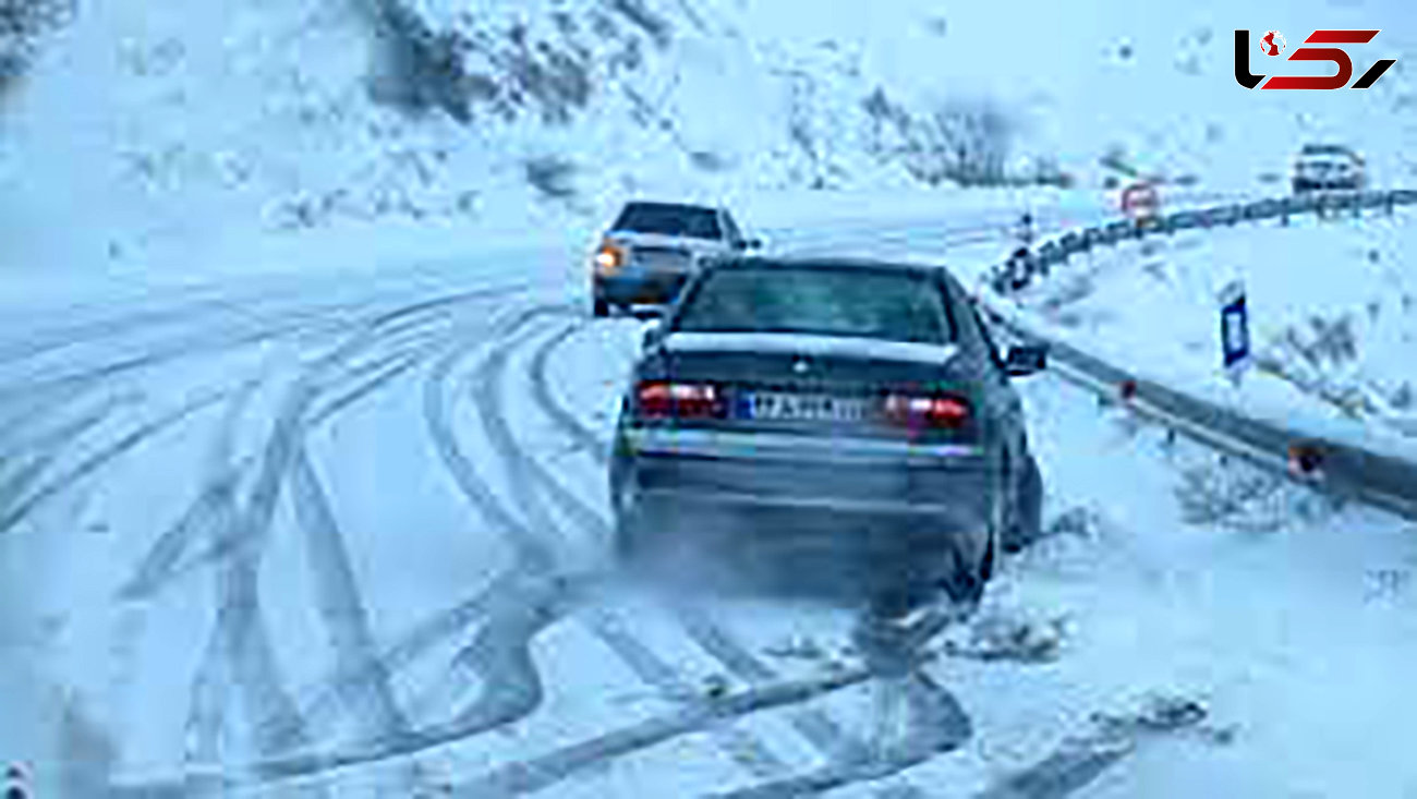 ببینید / زمین‌گر شدن خودروها در کولاک و برف + فیلم