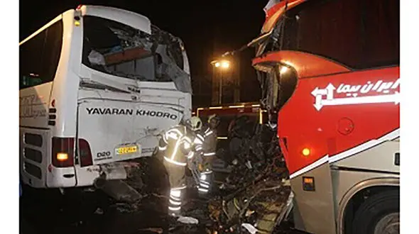 تصادف وحشت آور 2 اتوبوس مسافربری در عوارضی زنجان - قزوین + عکس