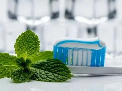 بعد از مسواک زدن چرا دهان مان خنک می شود؟
